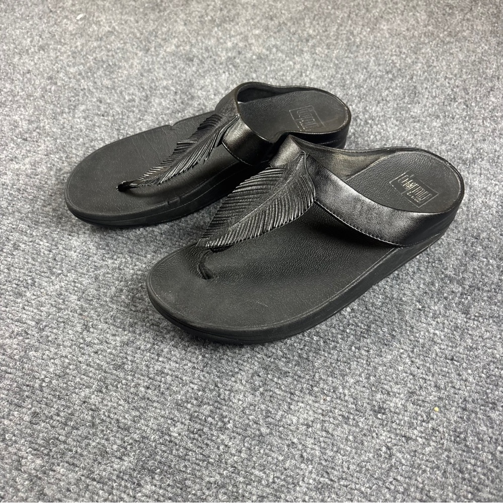 FITFLOP Women’s Black Fino Feather Toe-Post Wedge Sandals size: 8